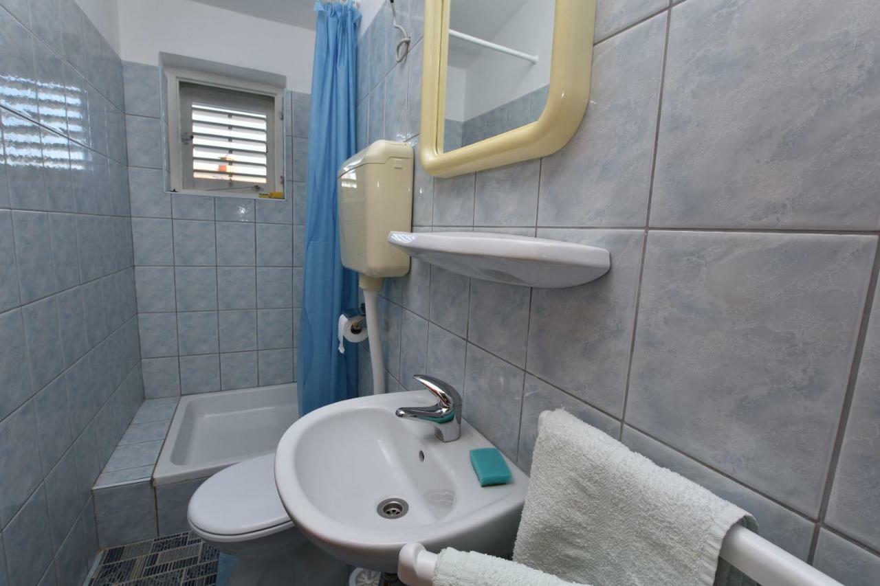 Apartment Damir Primosten Exterior photo